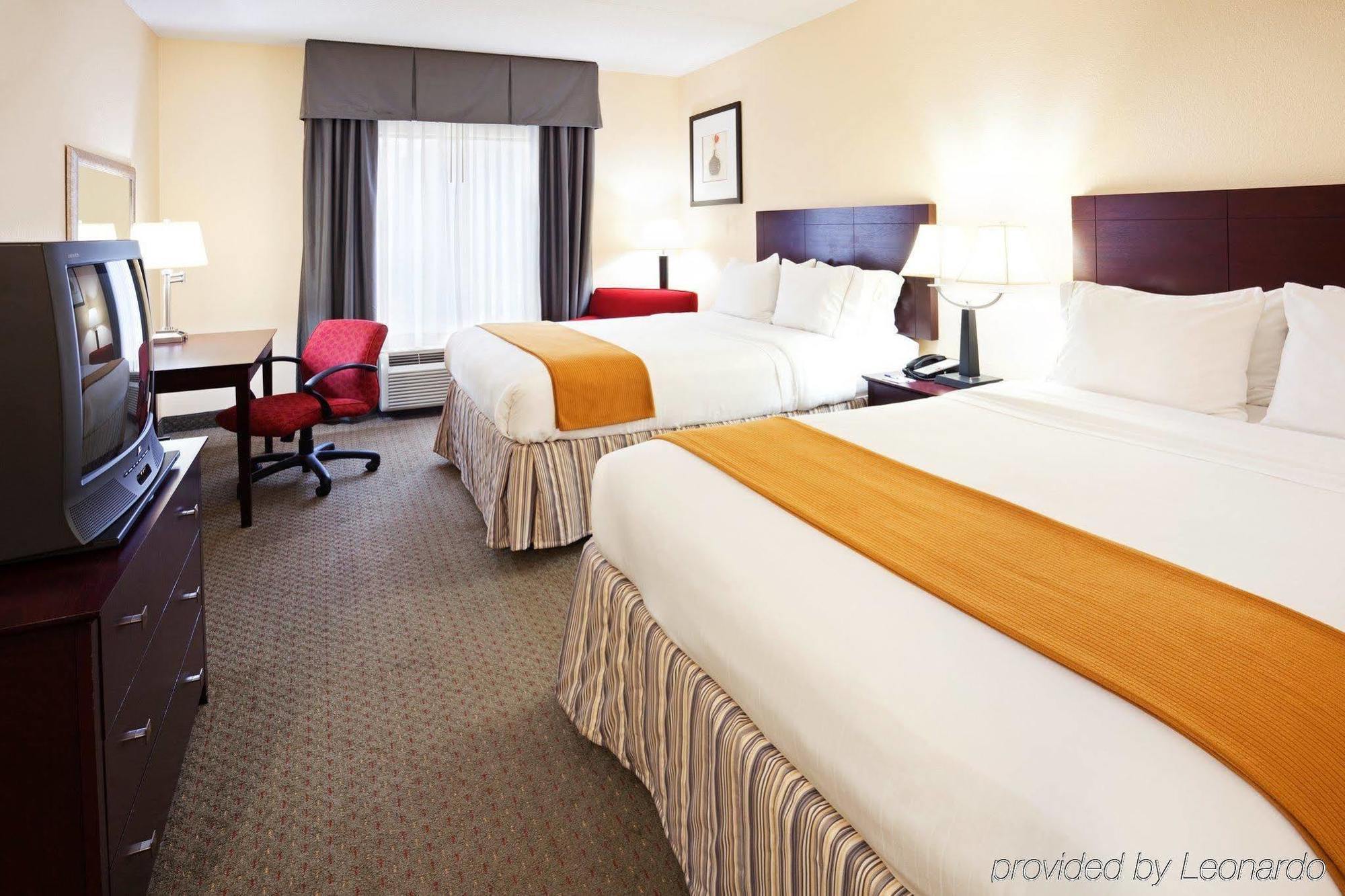 Holiday Inn Express Knoxville-Strawberry Plains By Ihg Buitenkant foto