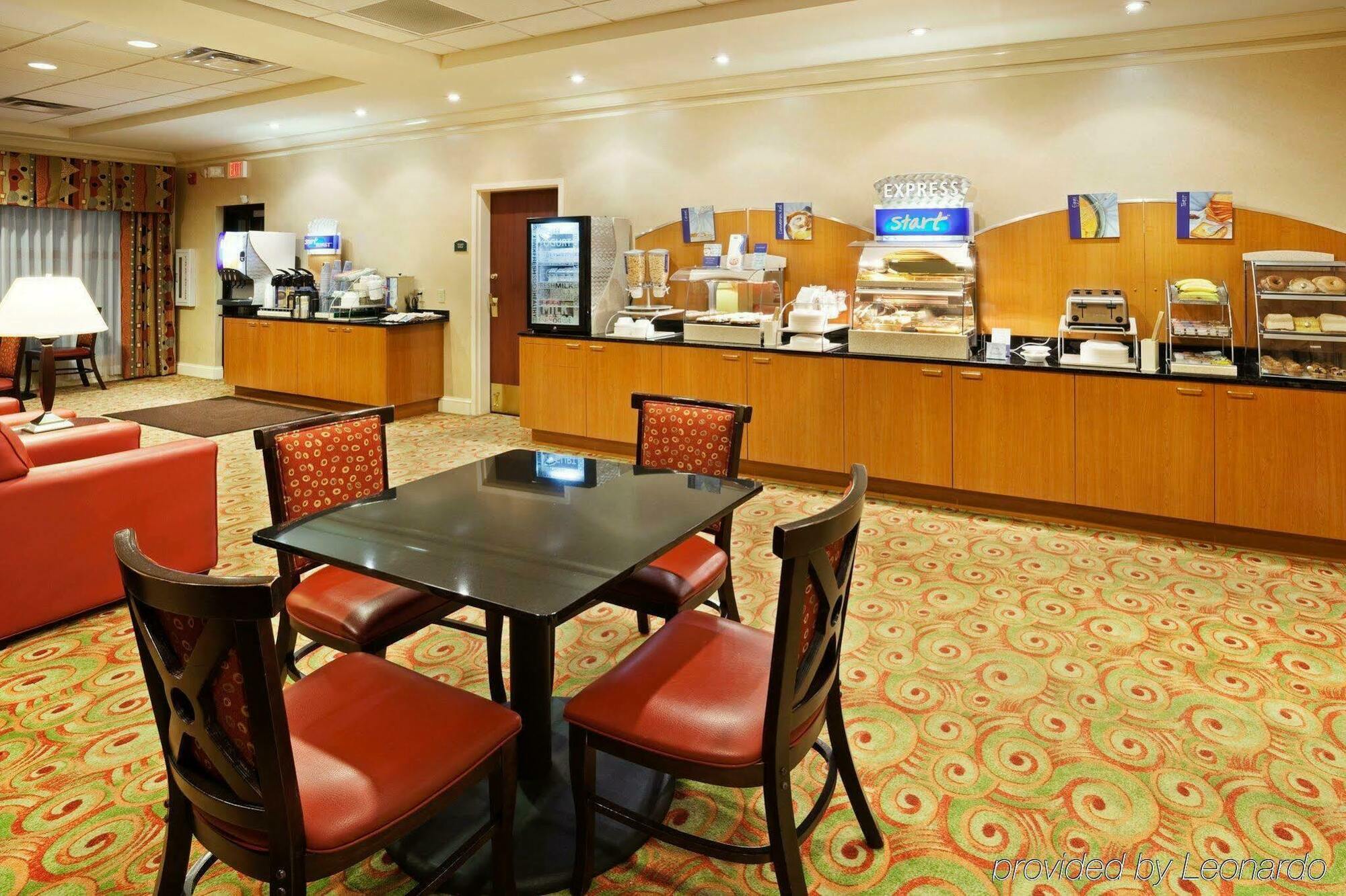 Holiday Inn Express Knoxville-Strawberry Plains By Ihg Buitenkant foto